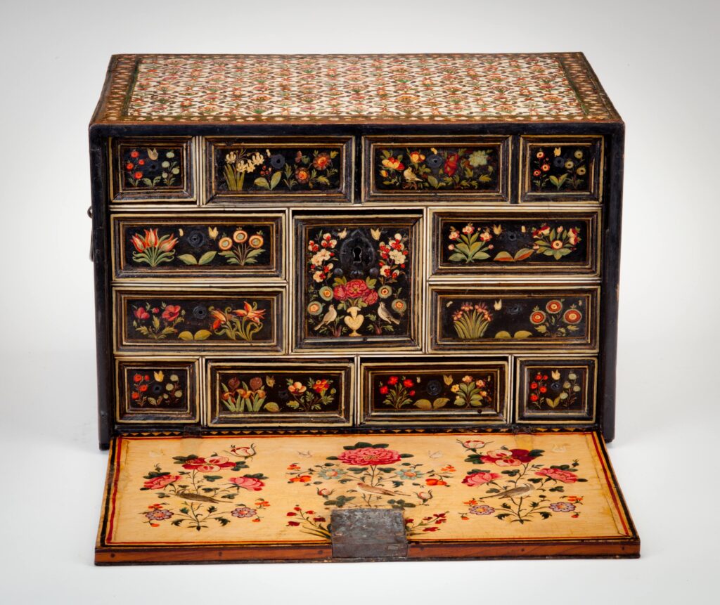  Northern Indian, Writing Cabinet with drop-leaf front, 1700s.